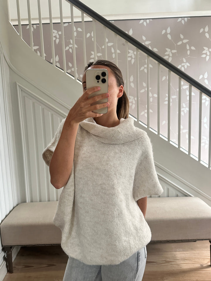 Short Sleeve Turtleneck Sweater - Beige