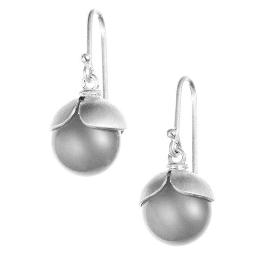 Nanet Silver Gray Earrings